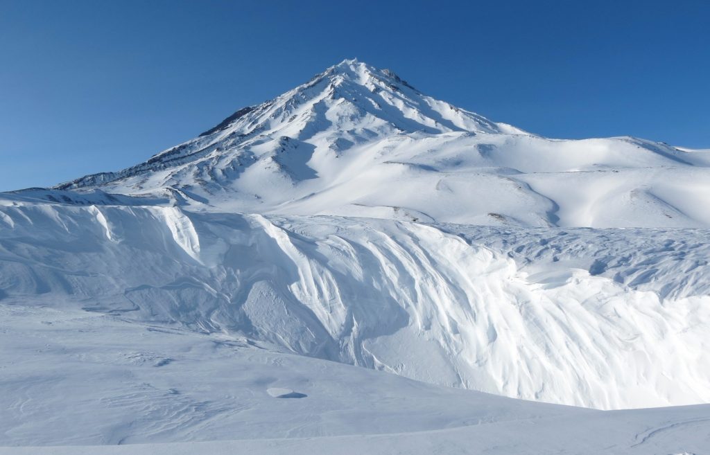 Красивая зима фото корякский вулкан