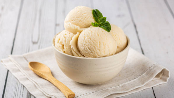 Домашнее мороженое из сливок ванильное